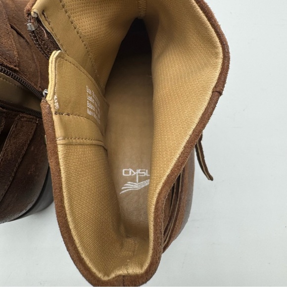 Dansko Cagney Boot Womens Size 39 US 8.5/9 Brown Suede Leather Block Heel Bootie - Picture 9 of 11